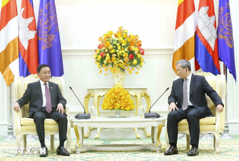 Việt Nam ưu tiên củng cố, phát triển hợp tác toàn diện với Campuchia -0