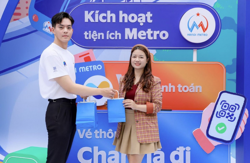 VNPT Money và Hà Nội Metro ra mắt “Tiện ích Metro” đi tàu điện không tiền mặt -0