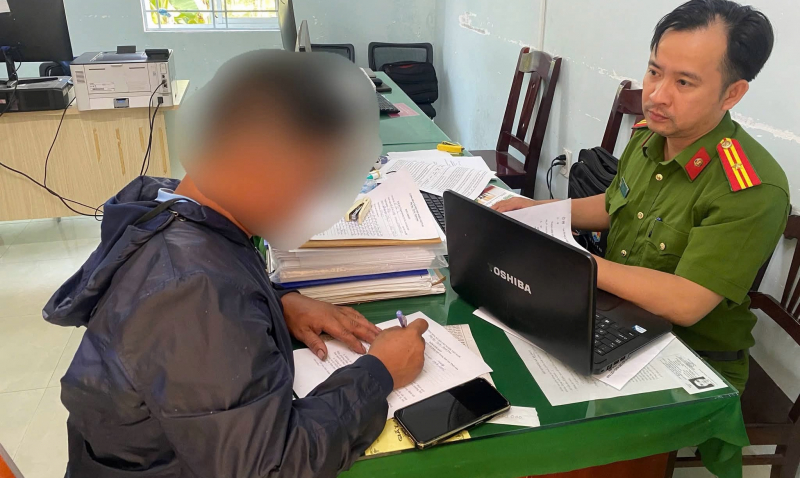 Xử phạt 2 cá nhân đăng tải bình luận sai sự thật, xúc phạm lực lượng Công an -0