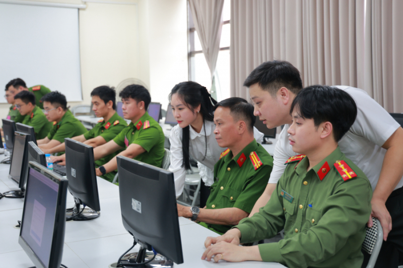 Lựa chọn, giữ chân và thu hút người giỏi vào CAND là nhiệm vụ có ý nghĩa chiến lược -0