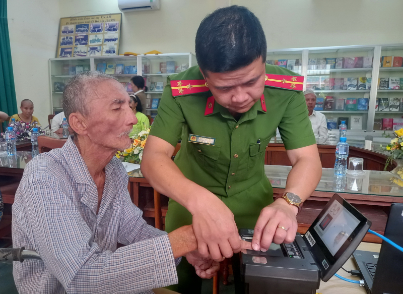 Nỗ lực cấp - đổi căn cước cho những nhân khẩu đặc thù tại cơ sở bảo trợ xã hội phía Đông Đắk Lắk -0