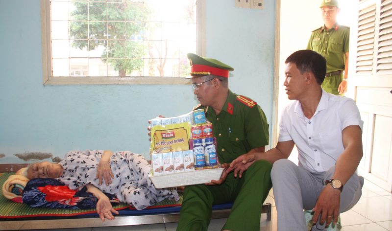 Nỗ lực cấp - đổi căn cước cho những nhân khẩu đặc thù tại cơ sở bảo trợ xã hội phía Đông Đắk Lắk -0