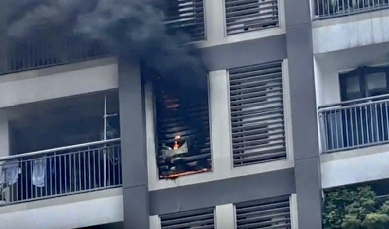 Dùng xe thang chữa cháy căn hộ ở tòa nhà  45 tầng -0