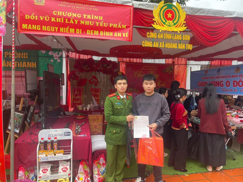 Cách làm hay, mô hình sáng tạo trong thu hồi vũ khí, vật liệu nổ và công cụ hỗ trợ -0