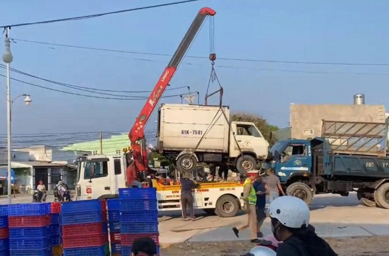 Xử lý phương tiên hết đăng kiểm vẫn lưu thông để chở cá ở cảng Mũi Né -0