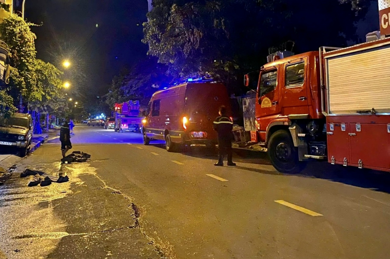 Cháy dãy nhà trọ lúc rạng sáng, 2 người chết, 5 người bị thương -0