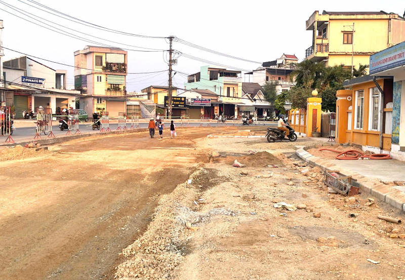 Ngổn ngang dự án nâng cấp, mở rộng tuyến đường trăm tỷ ở Huế -0