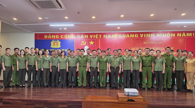 Hội thảo khoa học “Chuyển đổi số trong phổ biến, giáo dục pháp luật” trong CAND -0