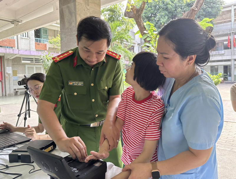Lan tỏa phong trào thi đua “Ba nhất” từ cơ sở của Công an TP Hồ Chí Minh -0