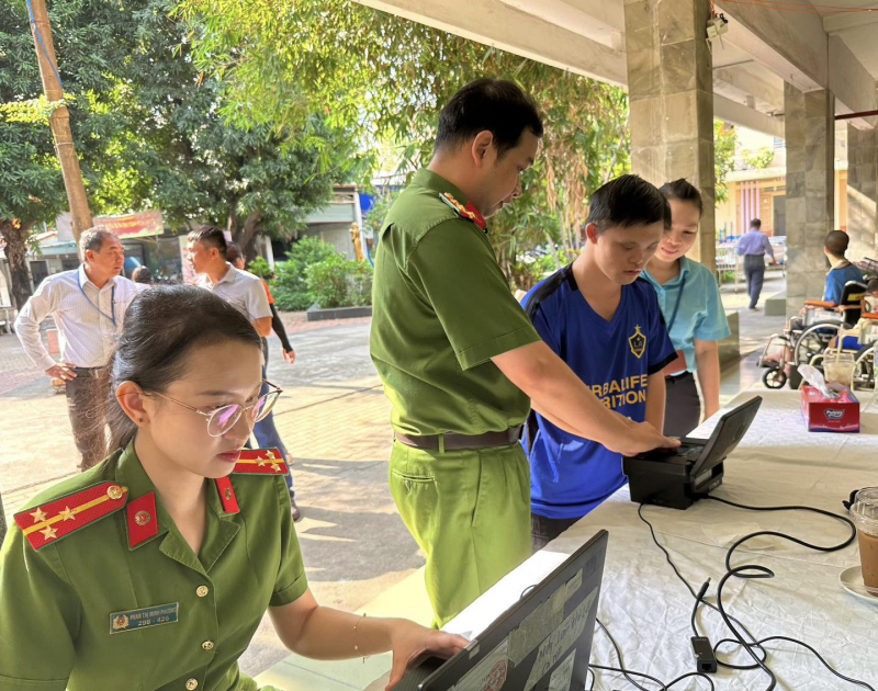 Lan tỏa phong trào thi đua “Ba nhất” từ cơ sở của Công an TP Hồ Chí Minh -1