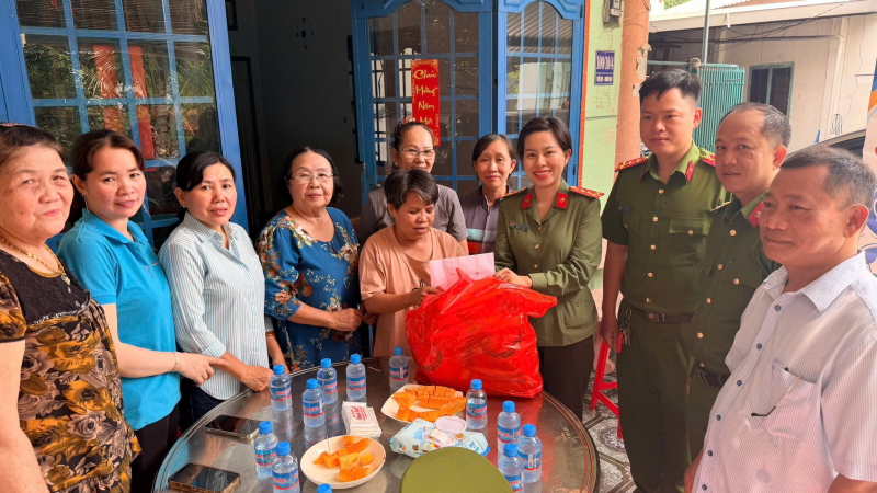 Lan tỏa phong trào thi đua “Ba nhất” từ cơ sở của Công an TP Hồ Chí Minh -0