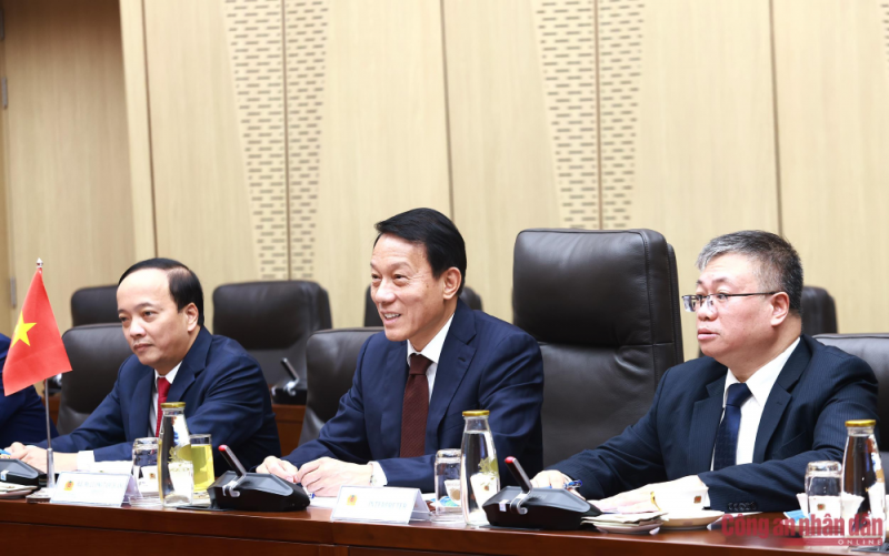 Vietnam and Russia expand cooperation in security and law enforcement -0