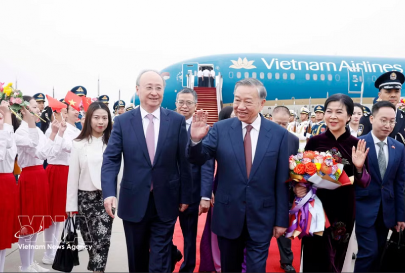 Top Vietnamese leader arrives in Beijing for state visit to China -2