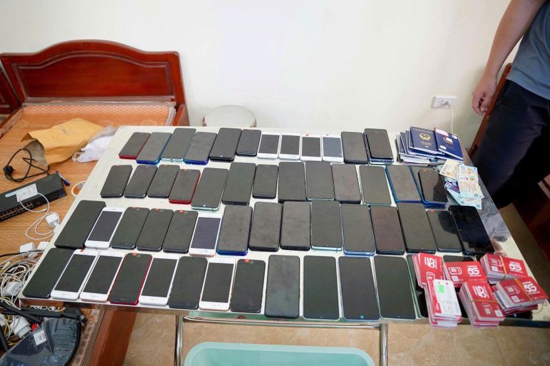 Triệt phá đường dây lừa đảo công nghệ cao xuyên quốc gia, bắt 55 đối tượng -0