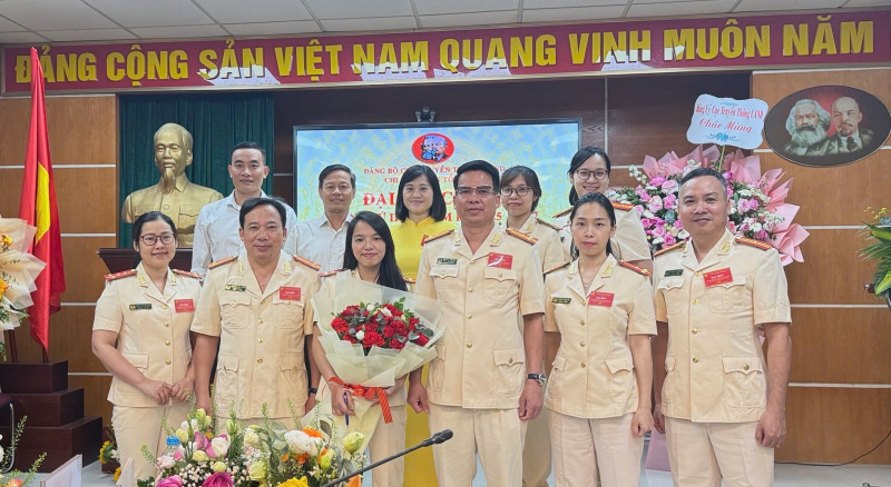 Cán bộ làm công tác tham mưu là cầu nối vững chắc giữa chủ trương và hành động -0