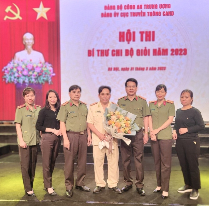 Cán bộ làm công tác tham mưu là cầu nối vững chắc giữa chủ trương và hành động -0