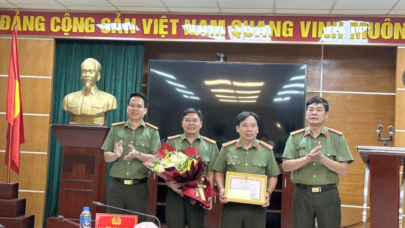 Cán bộ làm công tác tham mưu là cầu nối vững chắc giữa chủ trương và hành động -1