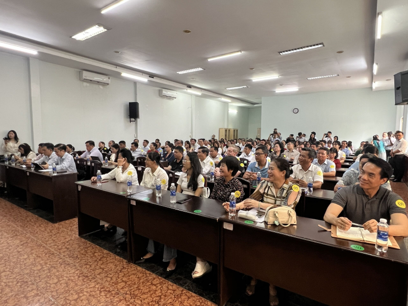 Còn quá nhiều nỗi lo trong bữa ăn của học sinh -0