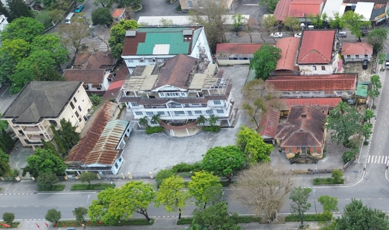 Nhiều công sở bỏ hoang trên khu “đất vàng” trung tâm TP Huế được định đoạt ra sao ? -0