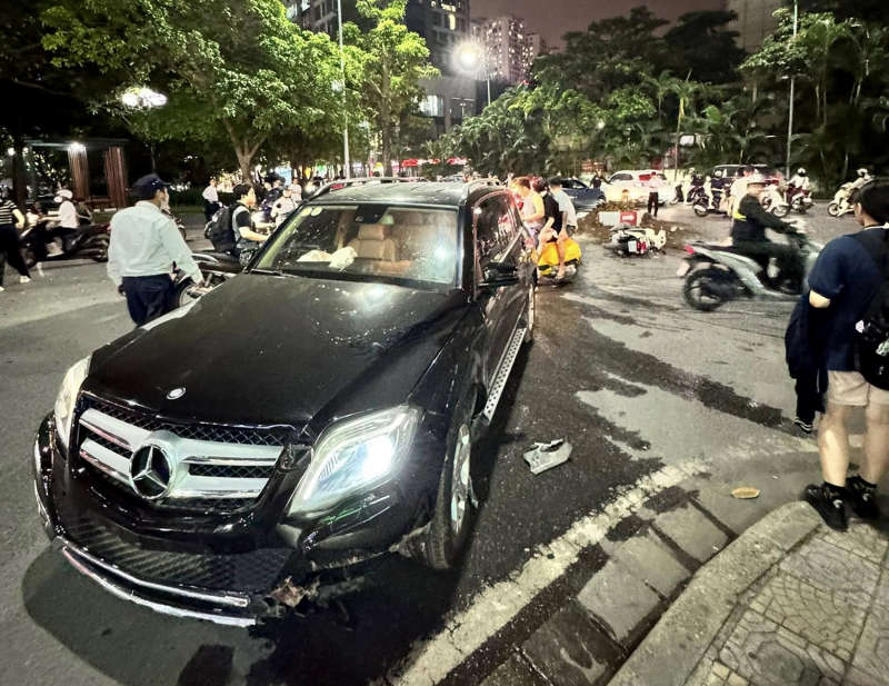 Tài xế ô tô đâm nhiều xe máy ở Hà Nội vi phạm nồng độ cồn -0