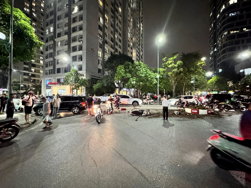 Tài xế ô tô đâm nhiều xe máy ở Hà Nội vi phạm nồng độ cồn -0