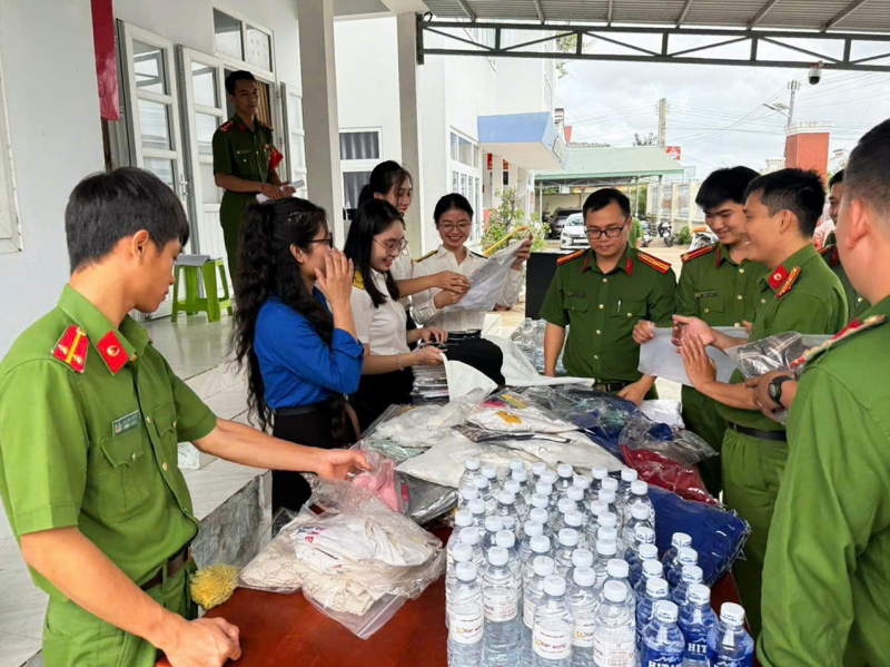 Kỳ 2: Những “kiến trúc sư” của… bình yên -0