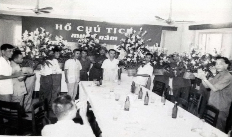 Bài 2: Chặng đường lịch sử vẻ vang qua những giai đoạn cách mạng -1