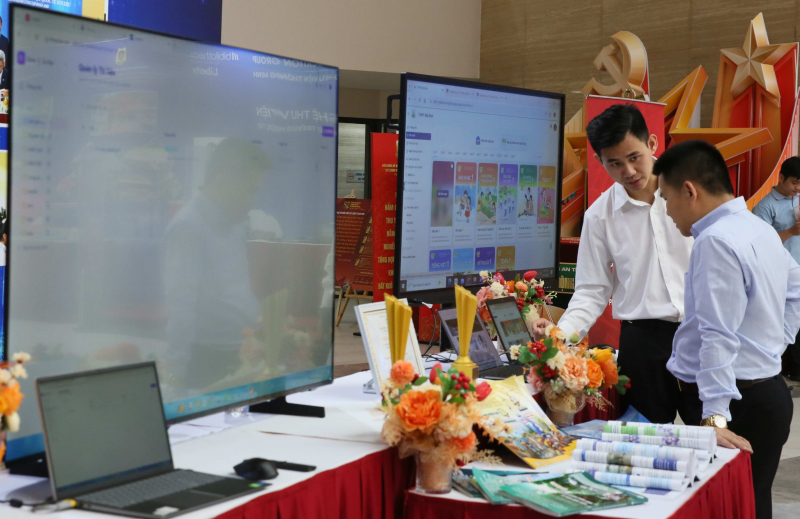 Triển lãm sách, công nghệ thư viện, lan toả văn hoá đọc, kết nối tri thức -0