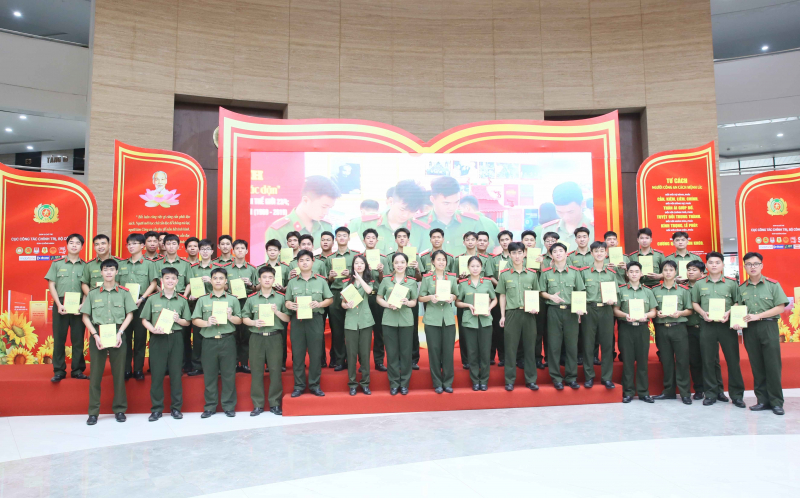 Triển lãm sách, công nghệ thư viện, lan toả văn hoá đọc, kết nối tri thức -0