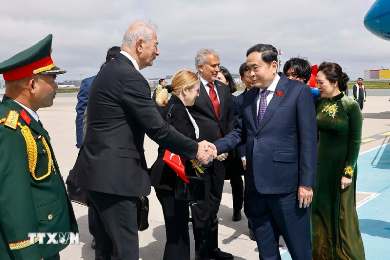 Chủ tịch Quốc hội đến Thổ Nhĩ Kỳ, bắt đầu tham dự Đại hội đồng IPU-152 -0