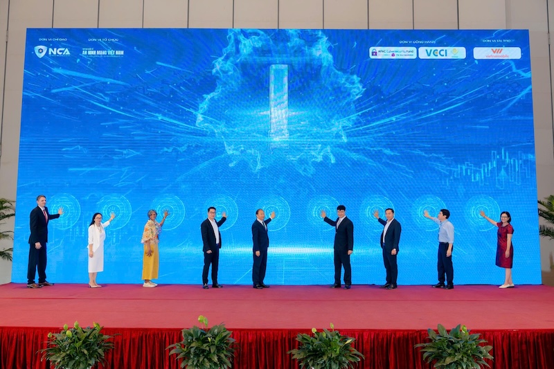 Chuyển đổi số đang trở thành yêu cầu sống còn đối với cộng đồng doanh nghiệp, đặc biệt là doanh nghiệp nhỏ và vừa -0