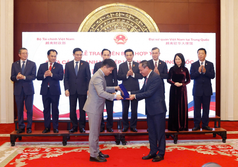 Vietnam Airlines đẩy mạnh hợp tác quốc tế, tăng cường hiện diện tại Trung Quốc -0