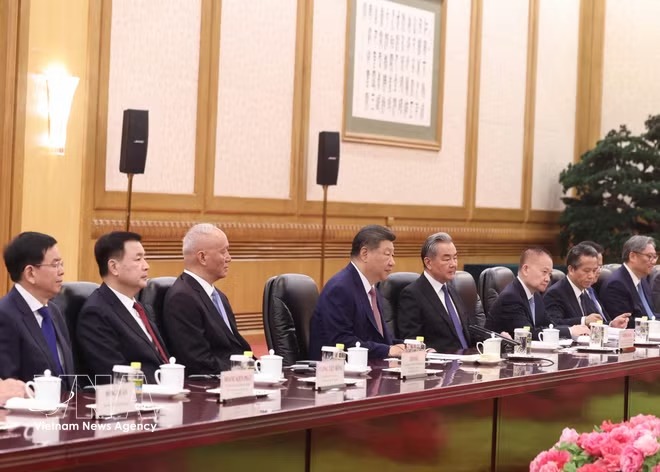 General Secretary and President of Vietnam holds talks with Chinese counterpart -0