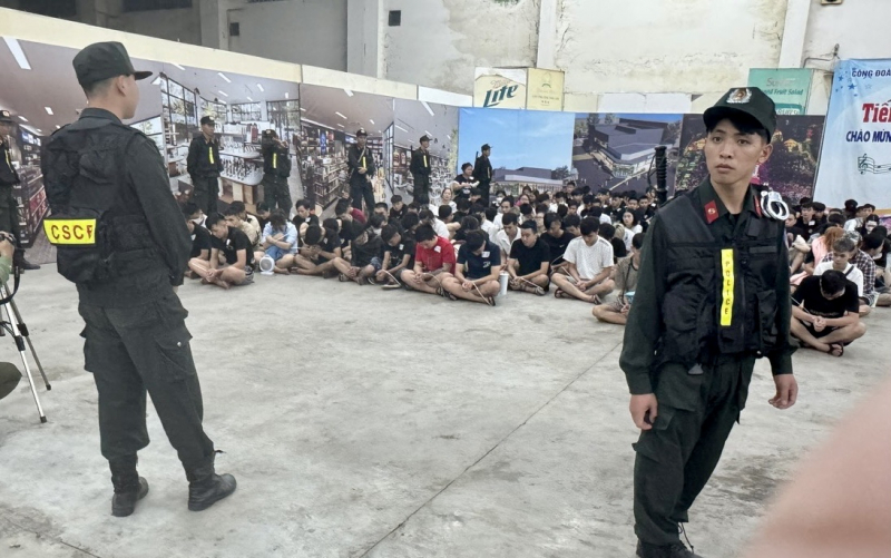 Quan tâm đến tâm lý người thân tránh bị các đối tượng lừa đảo qua mạng thao túng -0