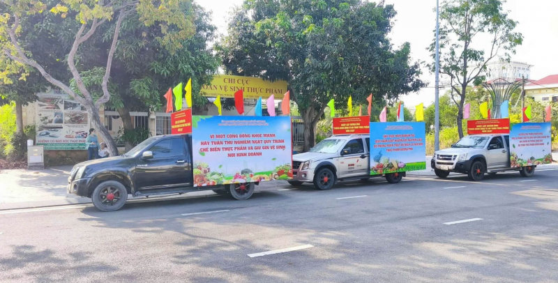   TP Hồ Chí Minh tập trung kiểm tra dịch vụ ăn uống và thức ăn đường phố -0