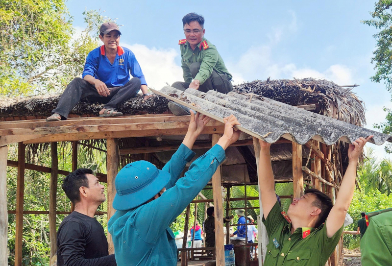 Cà Mau tăng tốc xây dựng mái ấm nghĩa tình trong tháng Tư lịch sử -0