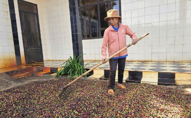 Hiệu quả từ mô hình “Đức tin vững vàng - buôn làng bình yên” -0