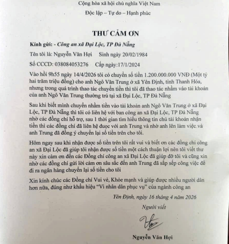 Công an xã hỗ trợ chuyển trả 1,2 tỷ đồng tiền chuyển khoản nhầm -0
