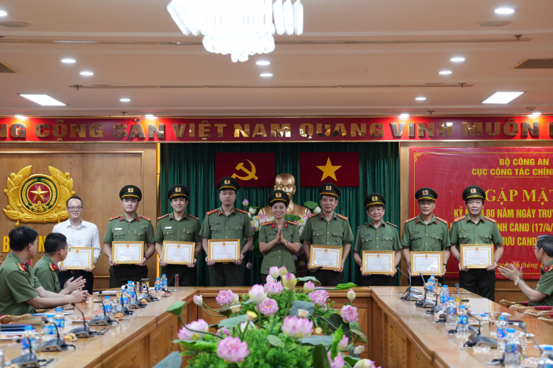 Cục Công tác Chính trị gặp mặt truyền thống lực lượng Tham mưu và Tài chính Công an nhân dân -1