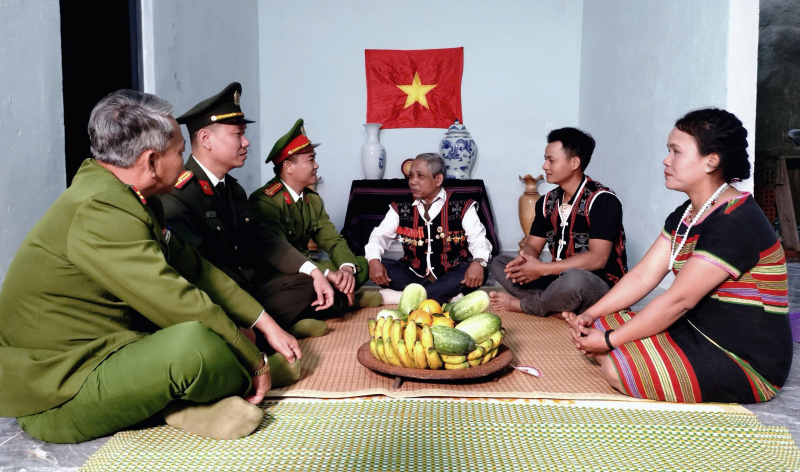 Kỳ cuối: Gần dân để phục vụ tốt nhất - Mệnh lệnh từ con tim -0