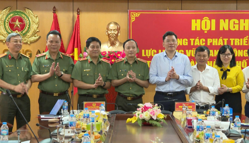 Thú trưởng Đặng Hồng Đức đôn đốc các dự án nhà ở xã hội dành cho lực lượng Công an nhân dân -0