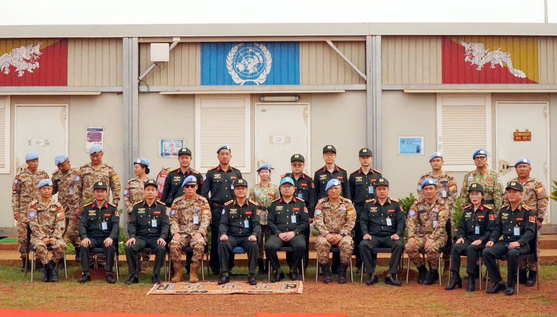 Deputy Minister Pham The Tung visits Indonesian Police Unit and Bhutanese Light Quick Reaction Force -0