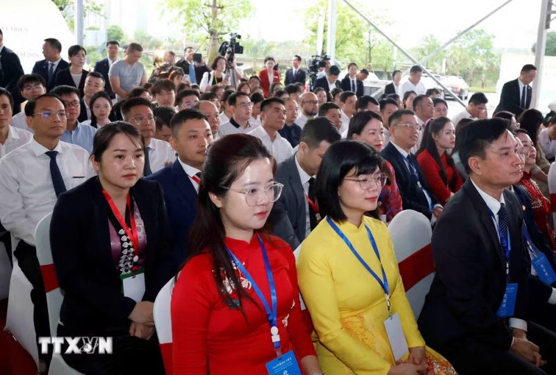 Tiếp nối tình hữu nghị truyền thống Việt Nam-Trung Quốc -0