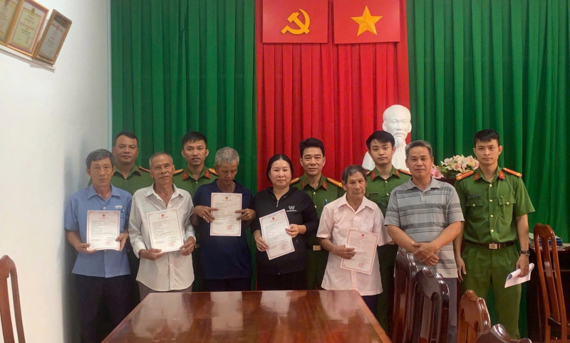 Lan tỏa hình ảnh đẹp người chiến sĩ Công an cơ sở trong cao điểm thi đua “Ba nhất” -0