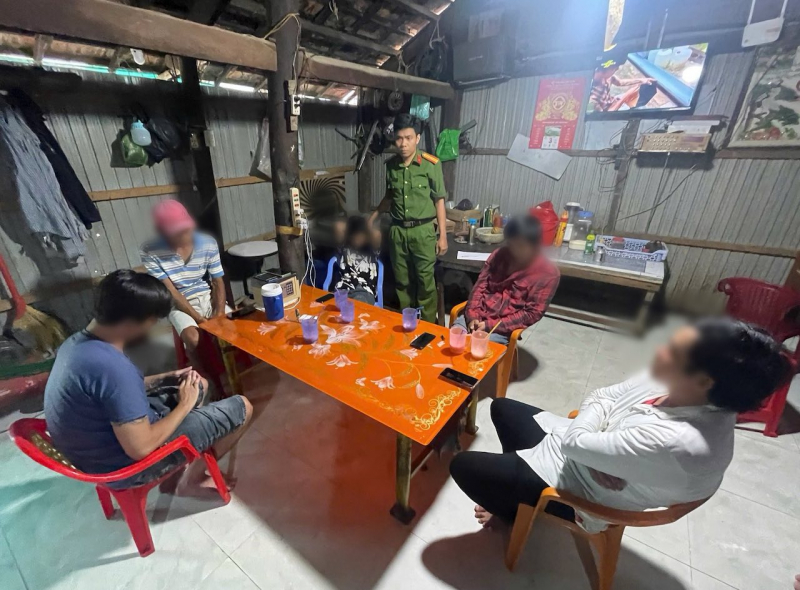 Ngăn chặn tội phạm ma túy vùng sông nước miền Tây -0