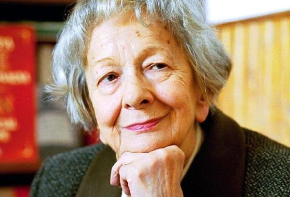 wislawa szymborska  - nobel van h-c 1996.jpg -0