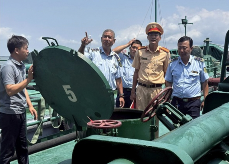 Thu giữ hơn 10.000 lít dầu DO và số lượng lớn mỹ phẩm không rõ nguồn gốc -0