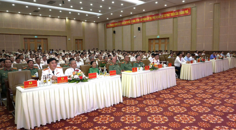 Kỷ niệm 80 năm Ngày truyền thống các lực lượng Công an nhân dân -0