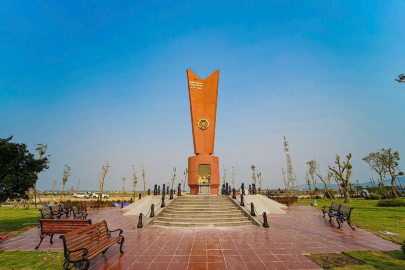 Từ bến sông xưa vọng lại đến công viên tưởng niệm phà Gianh -0