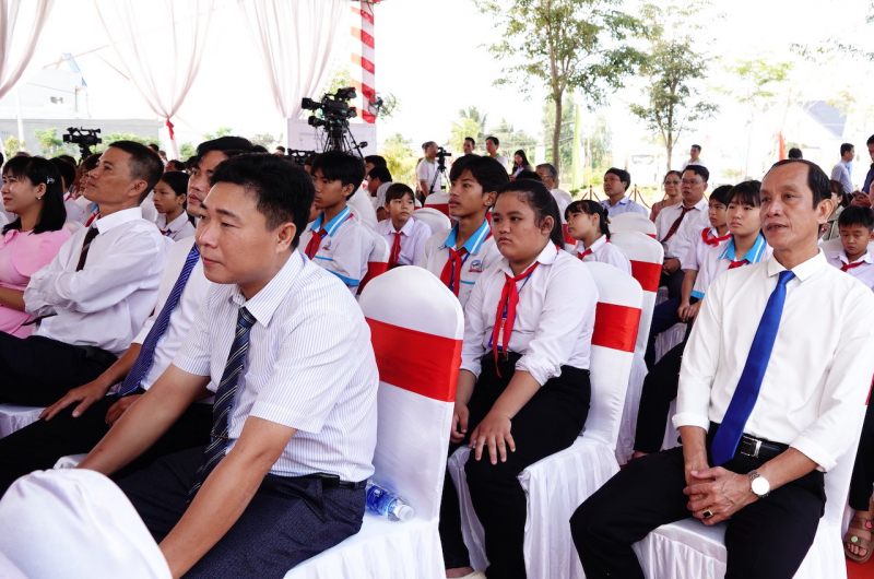 Đồng Tháp: Trường phổ thông nội trú liên cấp, động lực phát triển giáo dục vùng biên -0